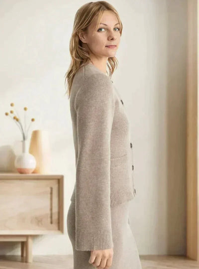 Antonia | Chic Loose-Sleeve Cardigan