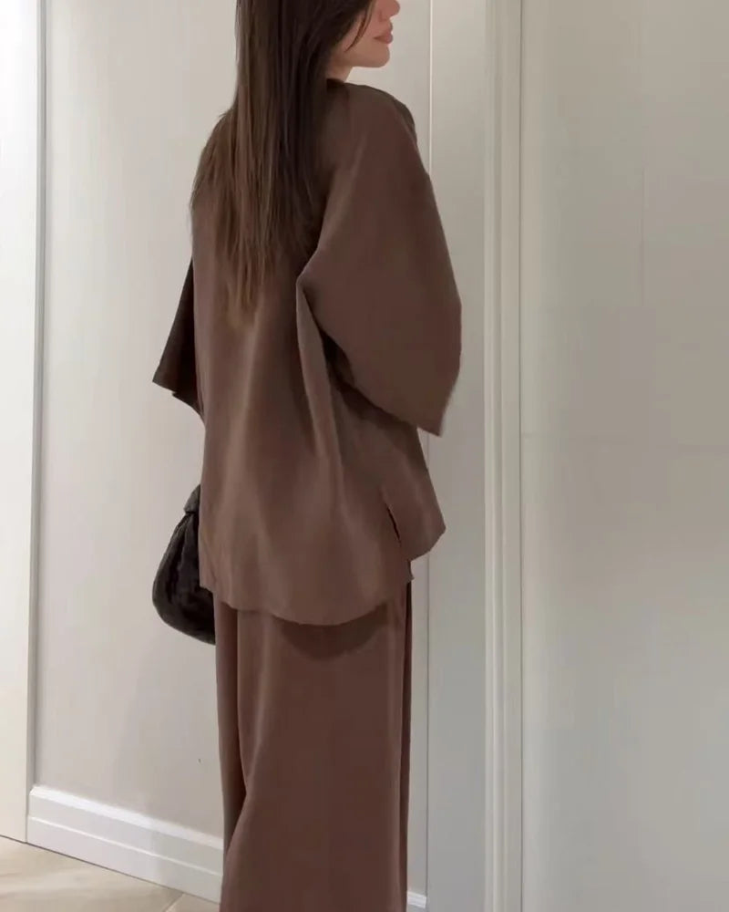 Zoe | Comfortable Flattering Two-Piece Set